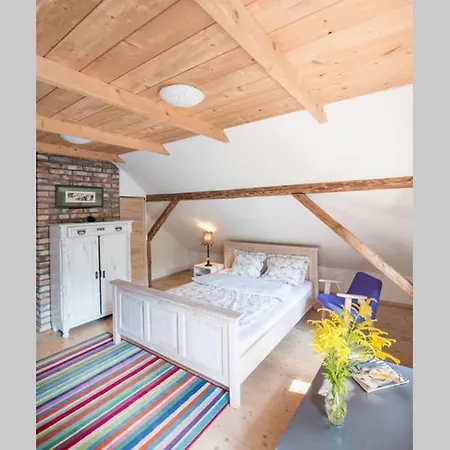 Nad Galeria בית נופש לנצקורונה